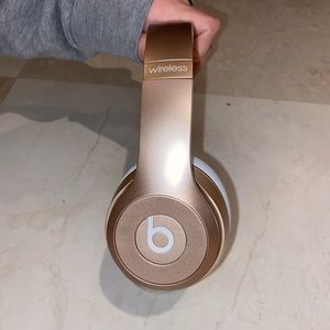 Beats solo Wireless